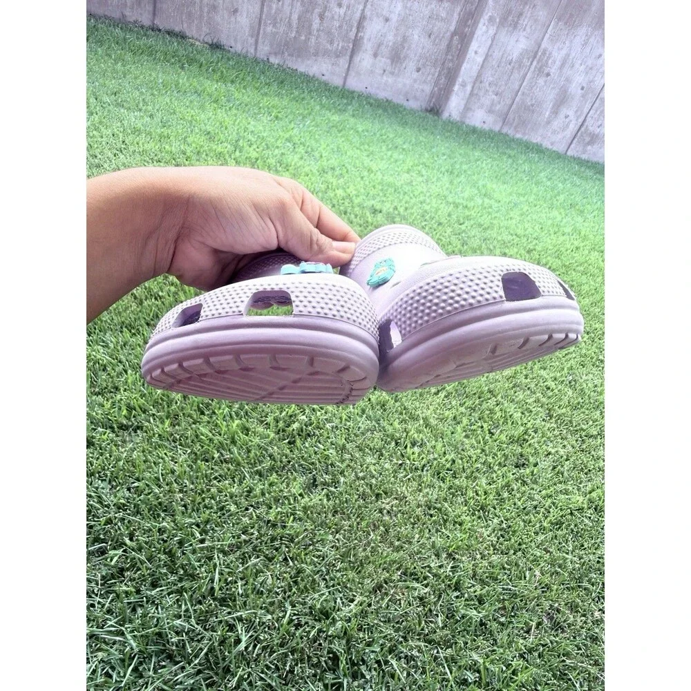 Crocs Classic Clog Slip-On Purple w/ jibbitz US 6 Women’s